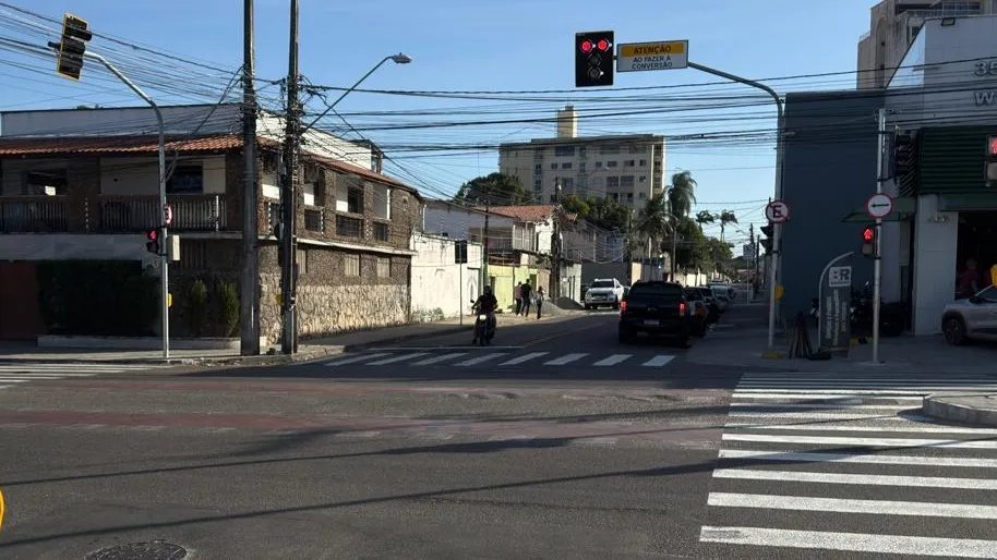 AMC moderniza rede semafórica e amplia cobertura de sistema inteligente para 64% dos cruzamentos da 